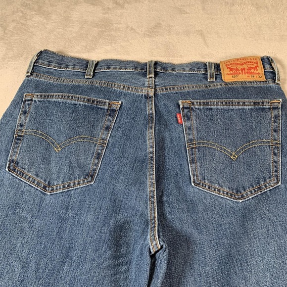 Levis‎ 550 Jeans Mens 38x32 Blue Denim Relaxed Fit Tapered Leg 100% Cotton Pants - Picture 11 of 13